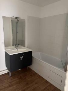 For rent Dammarie-les-lys 3 rooms 63 m2 Seine et marne (77190) photo 3