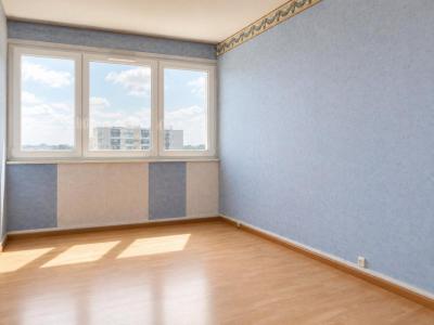 For sale Ris-orangis 2 rooms 45 m2 Essonne (91130) photo 2