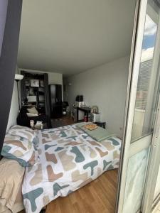 For rent Bordeaux 2 rooms 20 m2 Gironde (33000) photo 0