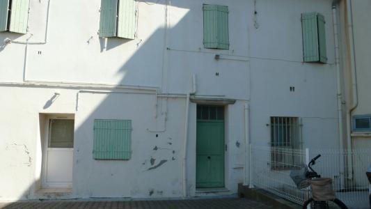 Louer Appartement  385 euros