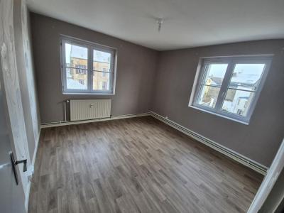 Louer Appartement 76 m2 Rocroi