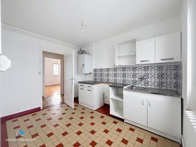 For sale Clermont-ferrand 4 rooms 69 m2 Puy de dome (63000) photo 1