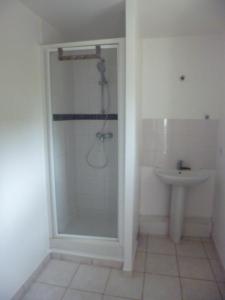 Louer Appartement Ennery 677 euros