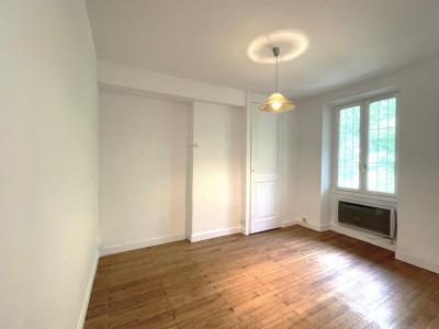 For rent Lyon-5eme-arrondissement 2 rooms 38 m2 Rhone (69005) photo 0