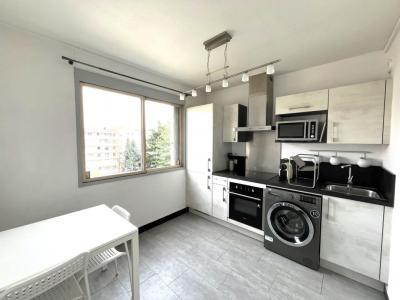 Louer Appartement 32 m2 Lyon-7eme-arrondissement