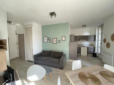 For rent Marseille-2eme-arrondissement 2 rooms 45 m2 Bouches du Rhone (13002) photo 0