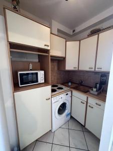 Louer Appartement Bourg-la-reine 950 euros