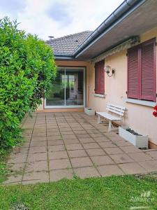For sale Etupes 7 rooms 122 m2 Doubs (25460) photo 3