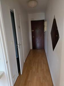 Louer Appartement Chesnay 750 euros