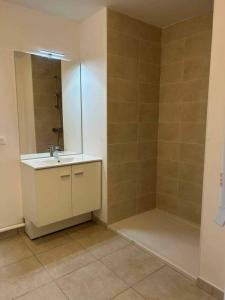 Louer Appartement Cannes-ecluse 1036 euros