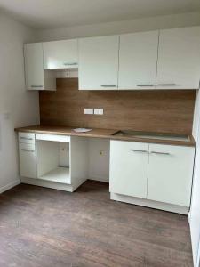Louer Appartement 62 m2 Cannes-ecluse