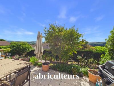 For sale Grigny 5 rooms 110 m2 Rhone (69520) photo 2