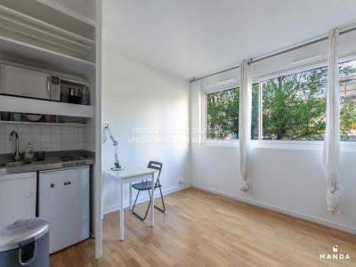 Louer Appartement 19 m2 Paris-11eme-arrondissement