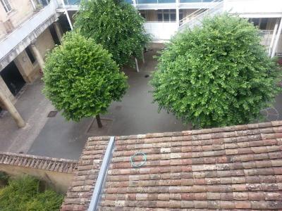 For rent Bordeaux 1 room 18 m2 Gironde (33000) photo 0