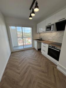 For sale Clermont-ferrand 3 rooms 76 m2 Puy de dome (63100) photo 2
