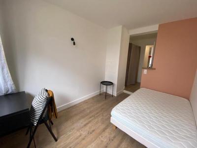 For rent Guyancourt 1 room 22 m2 Yvelines (78280) photo 0