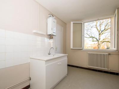 For rent Paray-le-monial 4 rooms 67 m2 Saone et loire (71600) photo 2