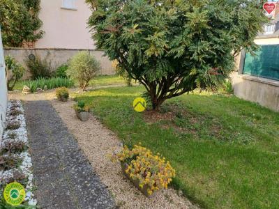 For sale Charost 3 rooms 90 m2 Cher (18290) photo 3