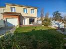Location Maison Chassieu  4 pieces 111 m2