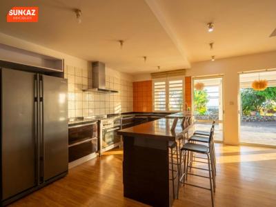 For rent Saint-pierre 8 rooms 230 m2 Reunion (97410) photo 3