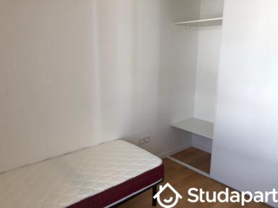 Louer Appartement 11 m2 Paris-18eme-arrondissement