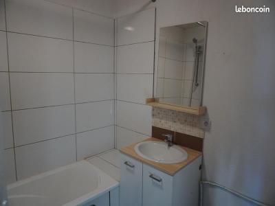 For rent Cadillac-en-fronsadais 4 rooms 88 m2 Gironde (33240) photo 2