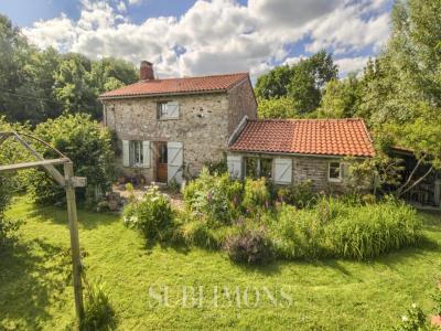 For sale Saint-viaud 4 rooms 141 m2 Loire atlantique (44320) photo 0
