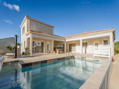 For sale CALME 7 rooms 203 m2 Herault (34320) photo 0