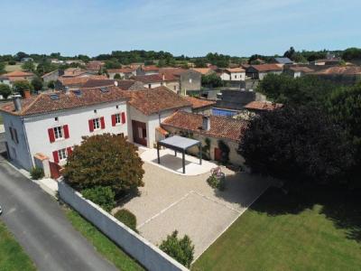 For sale 7 rooms 214 m2 Charente (16140) photo 0