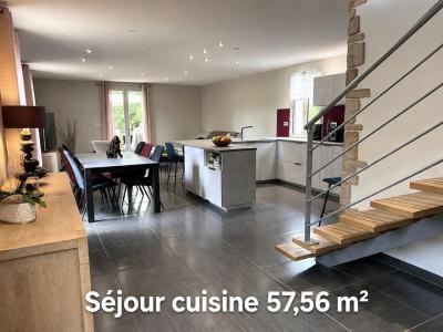 For sale Savigny 6 rooms 189 m2 Rhone (69210) photo 1