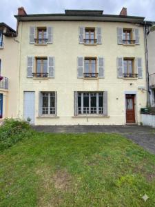 For sale Giat 15 rooms 270 m2 Puy de dome (63620) photo 0