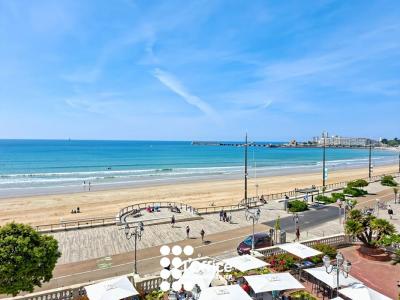 For sale Sables-d'olonne 4 rooms 69 m2 Vendee (85100) photo 0