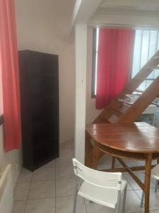 Louer Appartement 15 m2 Paris-14eme-arrondissement