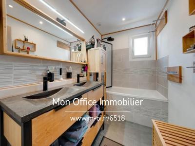 For sale Meyrargues 4 rooms 87 m2 Bouches du Rhone (13650) photo 3