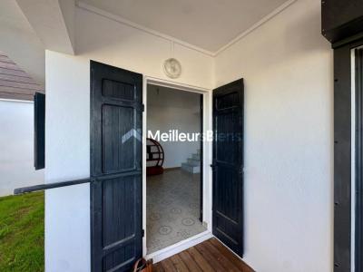 For sale Saint-pierre 6 rooms 130 m2 Reunion (97410) photo 3