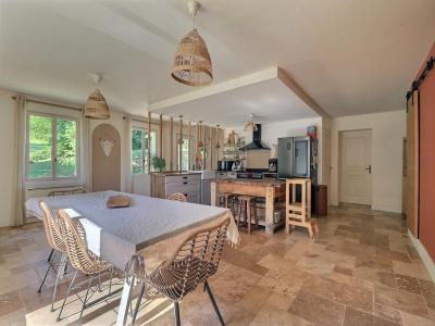Acheter Maison 156 m2 Saint-bonnet-des-bruyeres