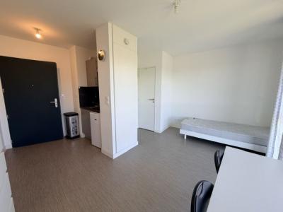 Louer Appartement  490 euros