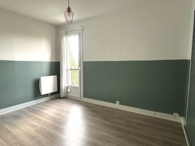 Louer Appartement  950 euros