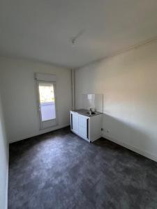 For sale Chateaurenard 4 rooms 77 m2 Bouches du Rhone (13160) photo 2