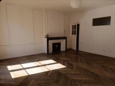 Annonce Location 4 pi�ces Appartement Riom 63