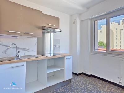 For rent Clermont-ferrand 2 rooms 47 m2 Puy de dome (63000) photo 0
