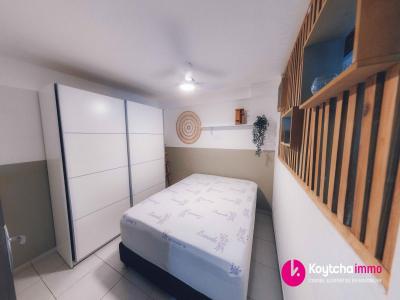 Louer Appartement Saint-pierre 915 euros