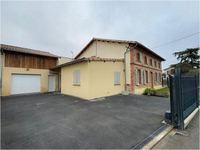 Louer Maison 224 m2 Grenade
