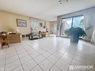 For sale Lille 5 rooms 147 m2 Nord (59800) photo 0