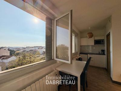 Louer Appartement 17 m2 Lyon-8eme-arrondissement