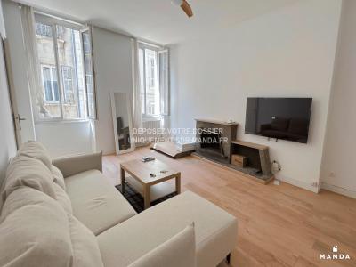 Louer Appartement 97 m2 Marseille-1er-arrondissement