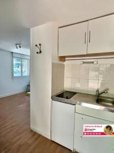 For sale Rochelle 1 room 18 m2 Charente maritime (17000) photo 1