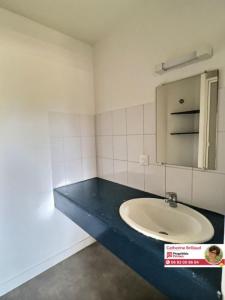 For sale Rochelle 1 room 18 m2 Charente maritime (17000) photo 3