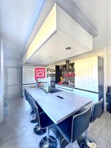For sale Allonne 6 rooms 147 m2 Oise (60000) photo 2