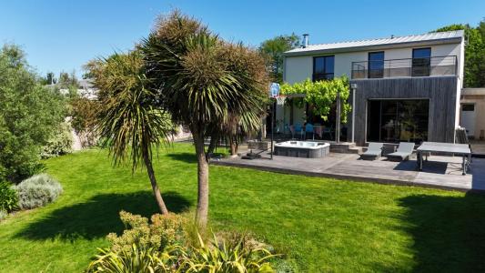 For sale Auray 6 rooms 150 m2 Morbihan (56400) photo 0